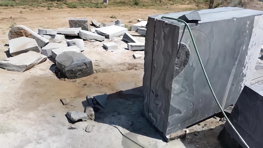 premium black marble block supplier India for sculpture carving temple and export projects